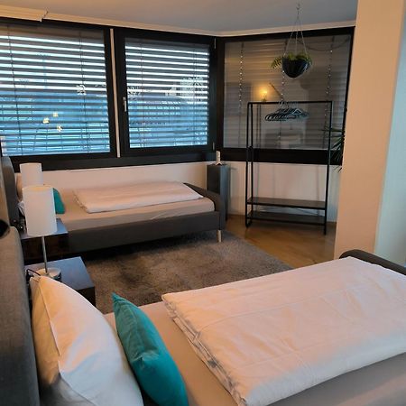 Im Herzen Von Wiesdorf- Blick Auf Das Bayer-Kreuz -Appartement Mit 2 Schlafzimmern-Fuer 3 Personen -Zentral Gelegen - Friedrich Ebert Platz 5A , 4Te Etage - Dachterrasse Und Sauna - Kaution Pflicht - Leverkusen Kültér fotó