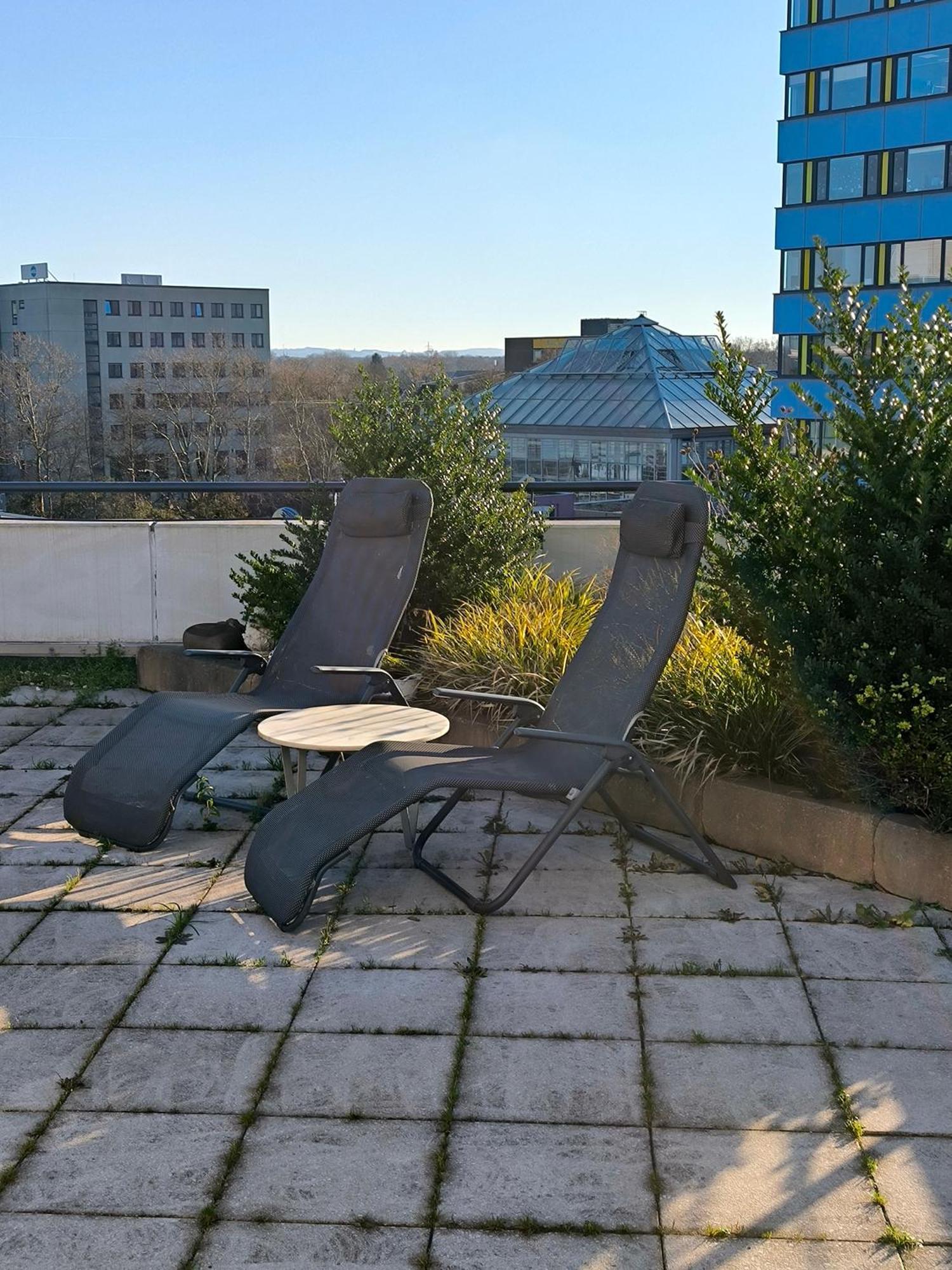 Im Herzen Von Wiesdorf- Blick Auf Das Bayer-Kreuz -Appartement Mit 2 Schlafzimmern-Fuer 3 Personen -Zentral Gelegen - Friedrich Ebert Platz 5A , 4Te Etage - Dachterrasse Und Sauna - Kaution Pflicht - Leverkusen Kültér fotó
