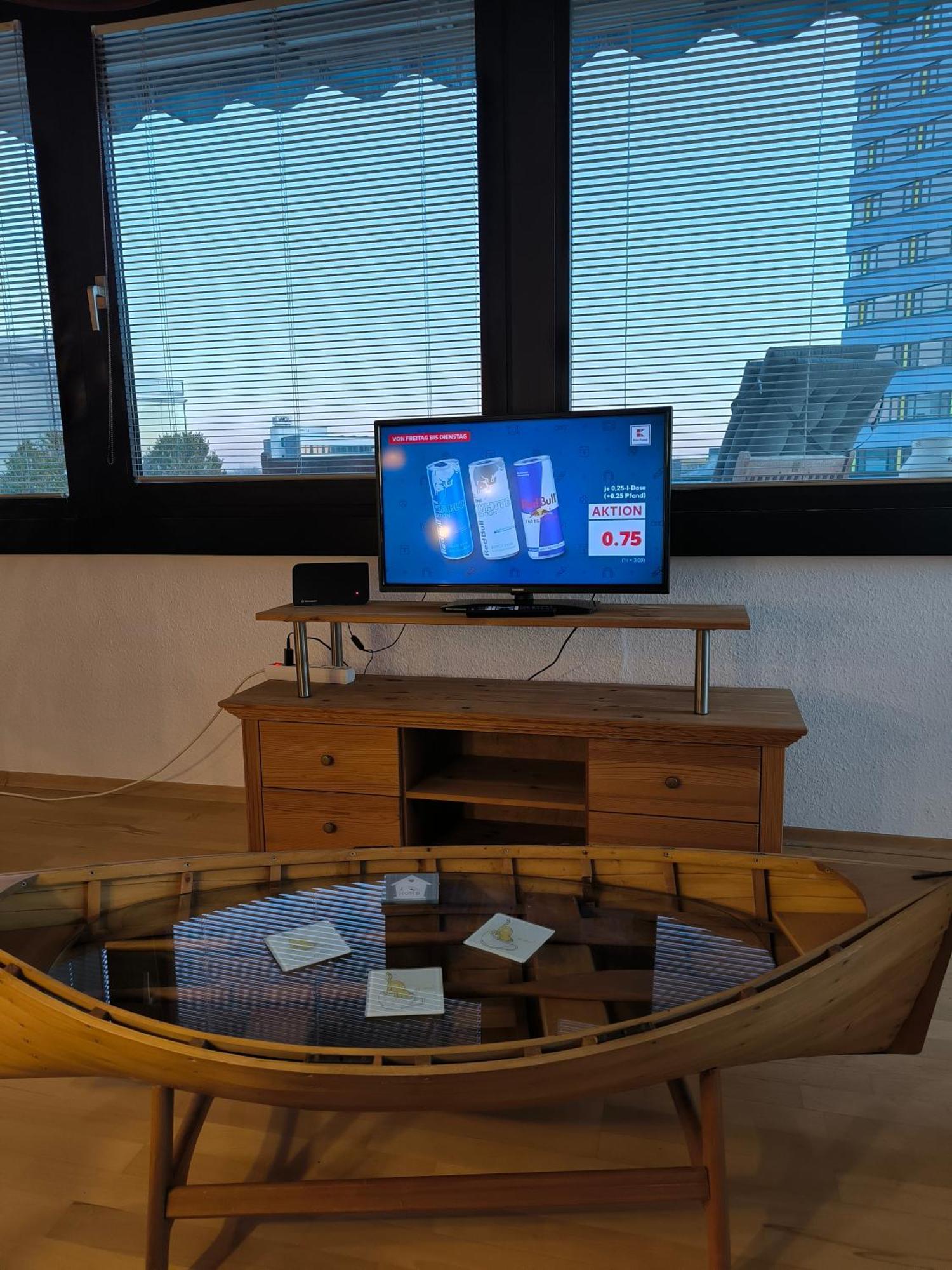 Im Herzen Von Wiesdorf- Blick Auf Das Bayer-Kreuz -Appartement Mit 2 Schlafzimmern-Fuer 3 Personen -Zentral Gelegen - Friedrich Ebert Platz 5A , 4Te Etage - Dachterrasse Und Sauna - Kaution Pflicht - Leverkusen Kültér fotó